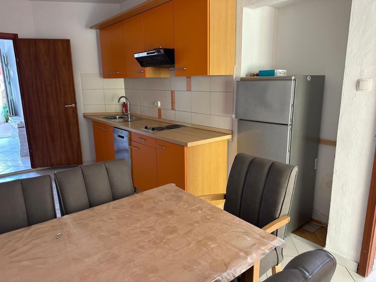 شقة App 4 - 6 Persons Direct On The Seaside, 1St Floor Ljubač المظهر الخارجي الصورة