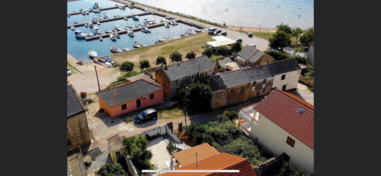 شقة App 4 - 6 Persons Direct On The Seaside, 1St Floor Ljubač المظهر الخارجي الصورة